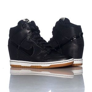 nike wedge gym shoes